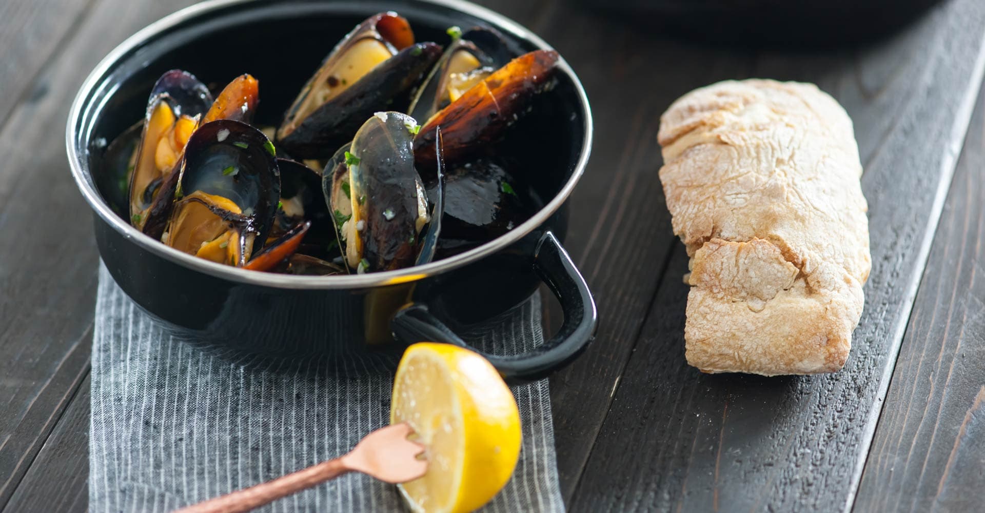 Oven-Roasted Mussels with Lemon, Garlic, and Wheat Beer Recipe